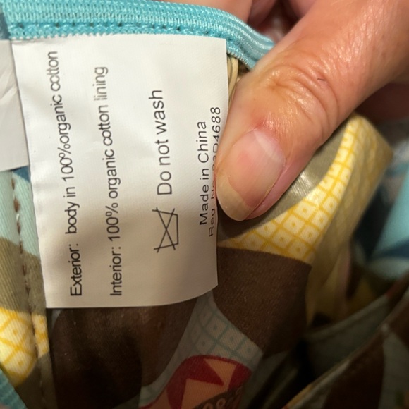 NWOT Multi-functional vinyl travel organizer by AMY BUTLER - Picture 8 of 13